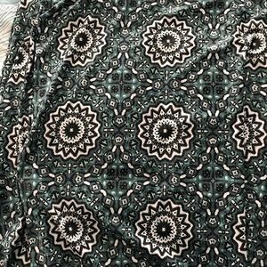 Maxi skirt with slinky fabric, geometric pattern